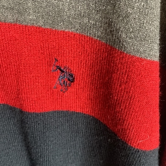 US Polo Assn Men’s Color Block V Neck sweater Size XXL good condition - Picture 2 of 5